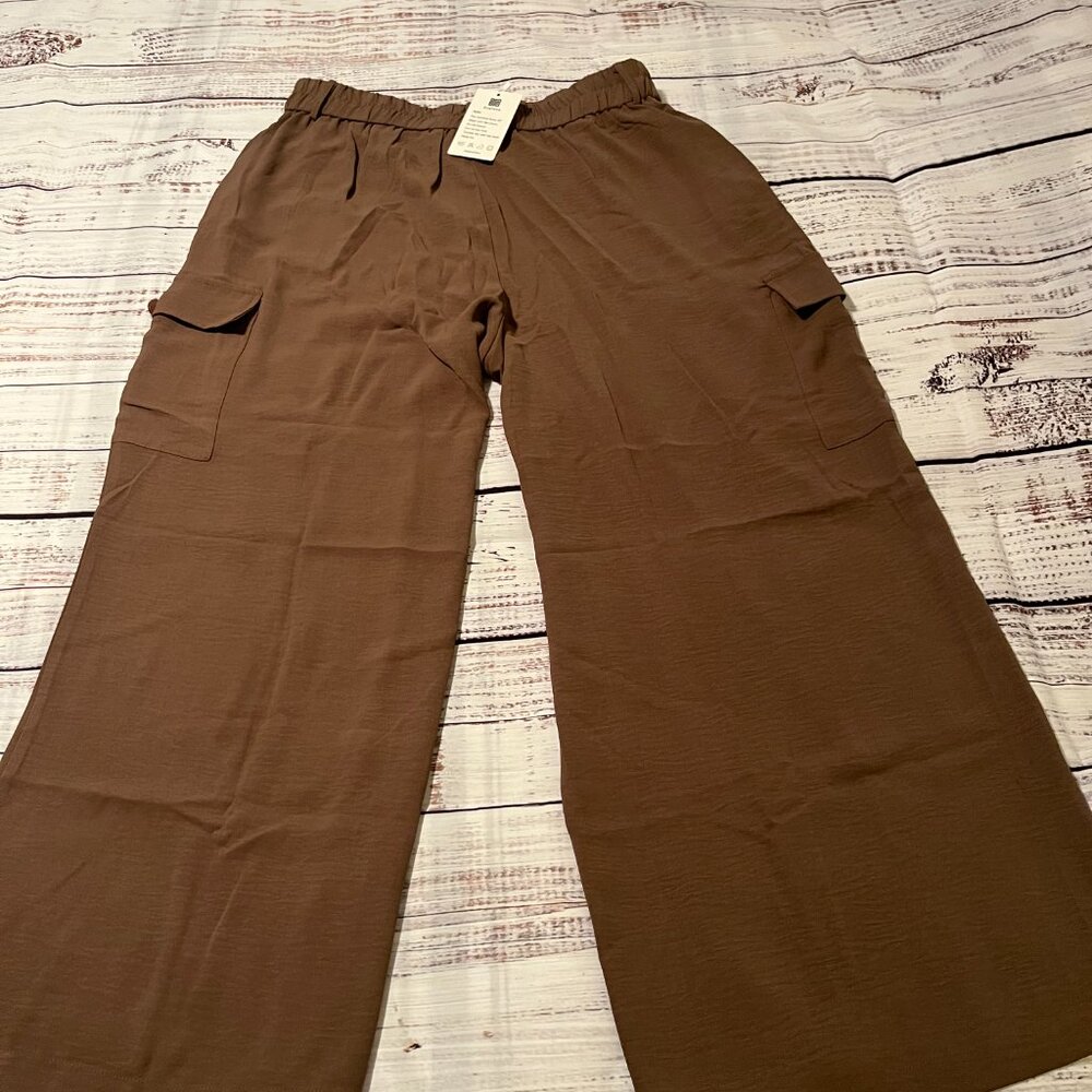 Mocha Wide Leg cargo pants